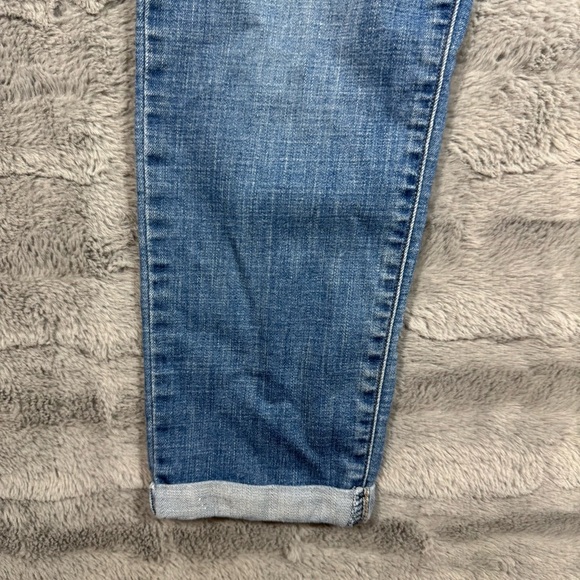 Levi's Blue Ankle Cropped Jeans with Distressed Detail - Picture 9 of 14